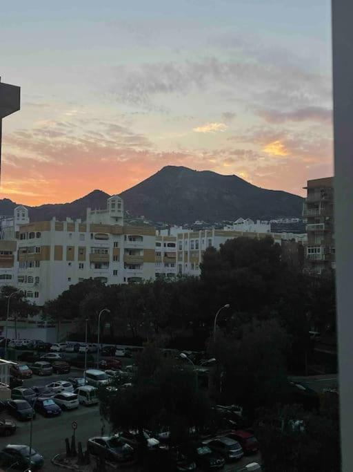 Loft Moderno - Vistas Mar Y Montana - Piscinas Lejlighed Benalmádena Eksteriør billede