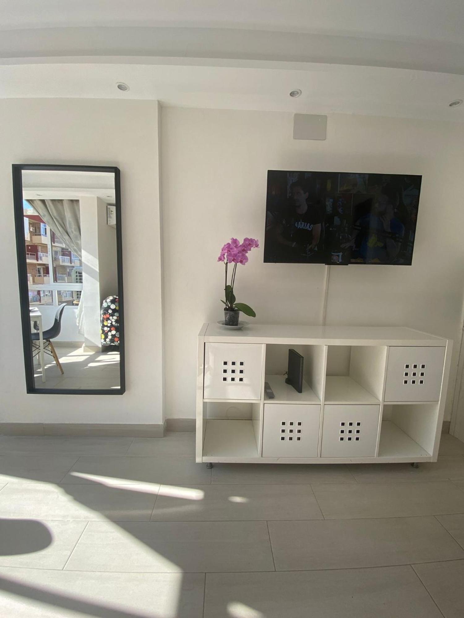 Loft Moderno - Vistas Mar Y Montana - Piscinas Lejlighed Benalmádena Eksteriør billede