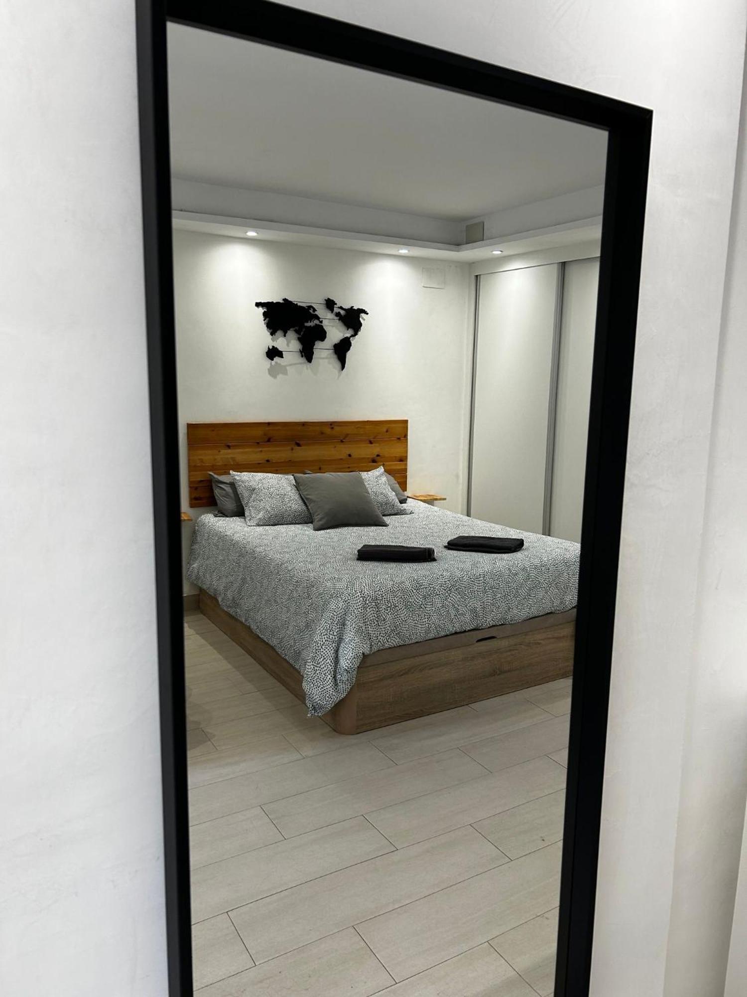 Loft Moderno - Vistas Mar Y Montana - Piscinas Lejlighed Benalmádena Eksteriør billede