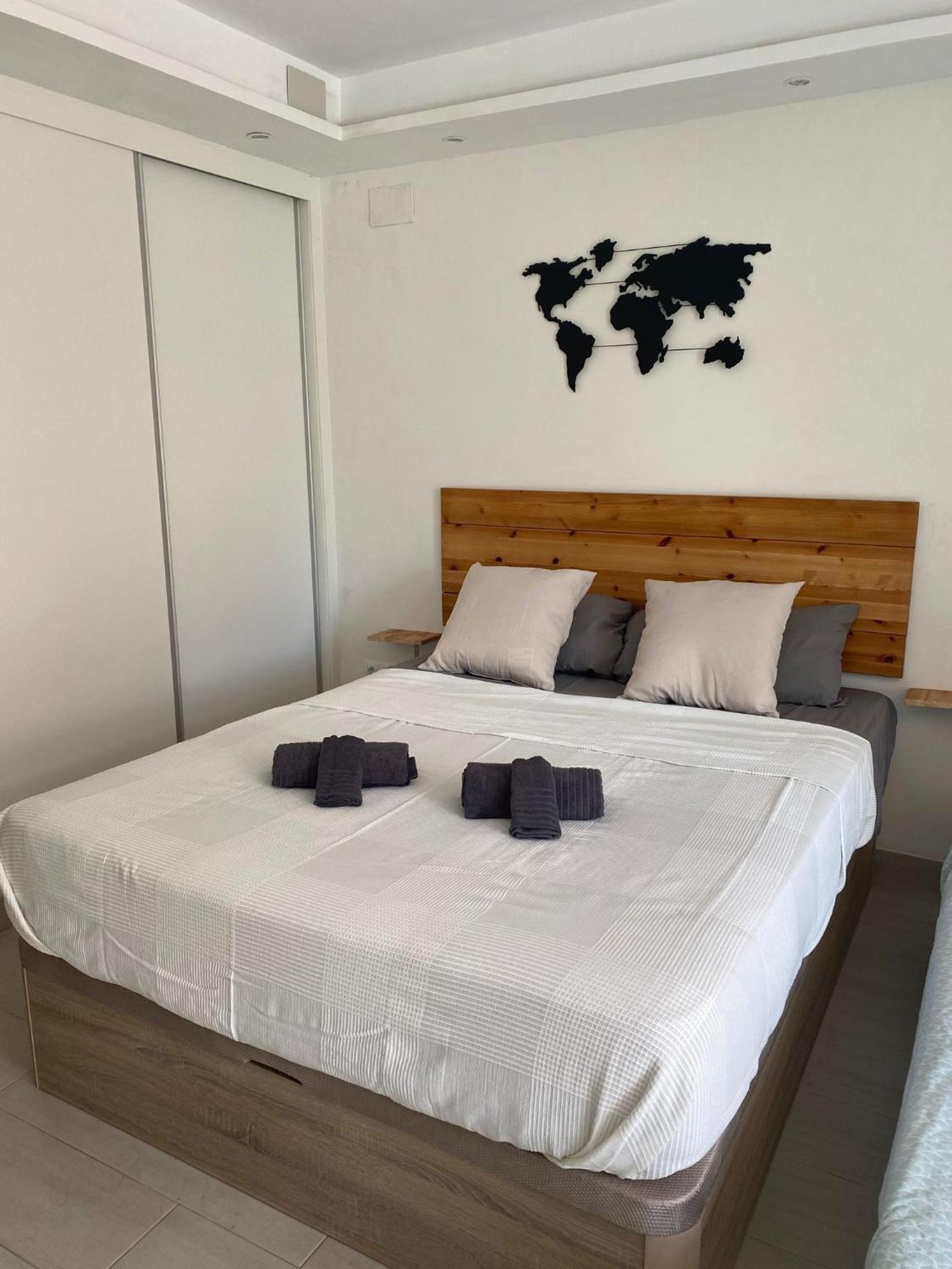 Loft Moderno - Vistas Mar Y Montana - Piscinas Lejlighed Benalmádena Eksteriør billede